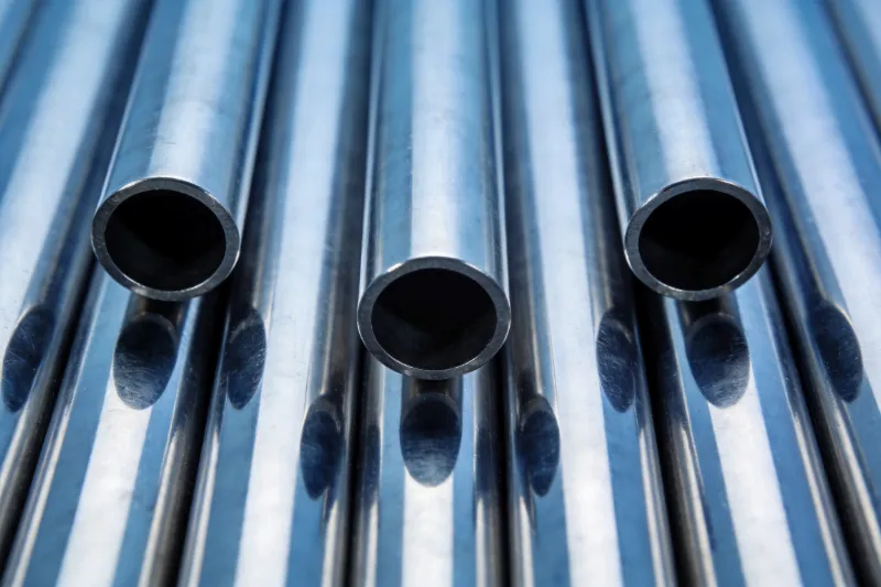 Tianjin Juming Steel Pipe skúma rastúce aplikácie rafinovanej ocele v moderných inžinierskych projektoch